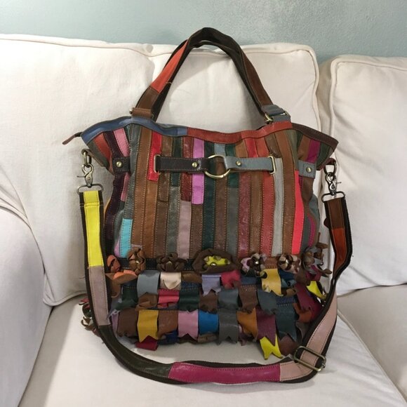 AmeriLeather Kylie Leather Striped Patchwork Convertible Shoulder Bag - Picture 1 of 10